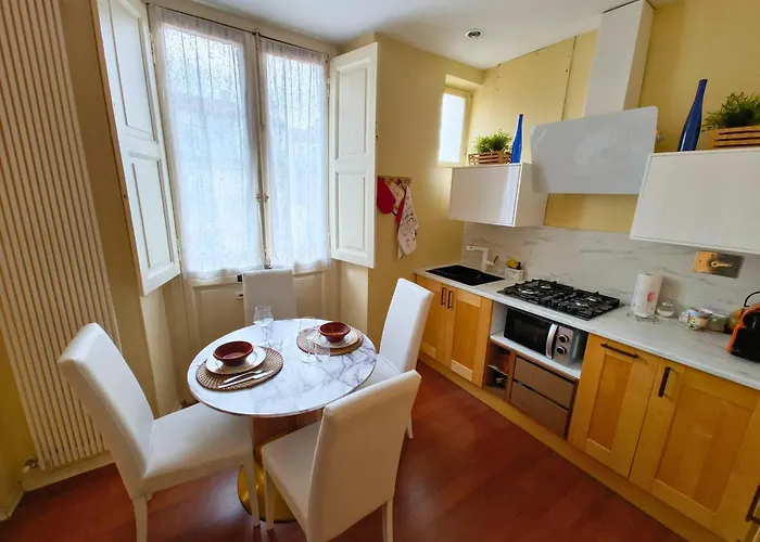 Charming Liberty Flat Apartment